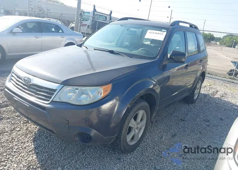 2010 Subaru Forester 2.5X z USA, uszkodzony, nr VIN JF2SH6BC1AG901044